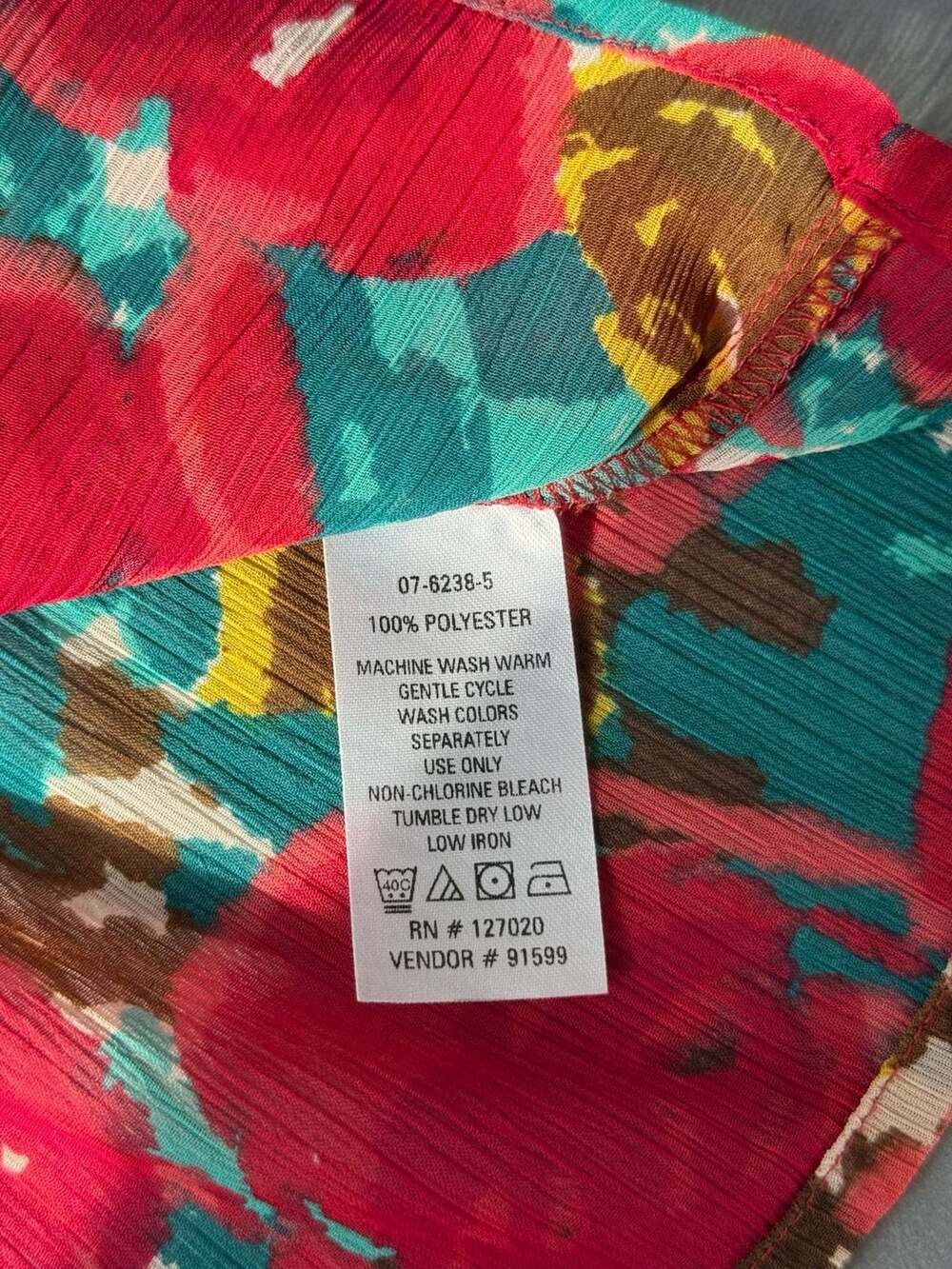 Sexy metrostyle Floral Print Mock Neck Smocked Waist Blouse Size 14 - Picture 8 of 8